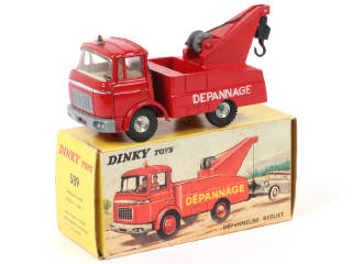 Lot 353 - DINKY TOYS (FRANCE) (1)