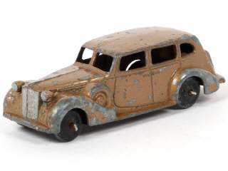 Lot 148 - DINKY TOYS (FRANCE) (1)