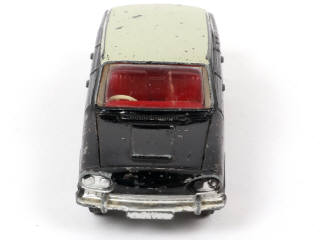 Lot 388 - DINKY TOYS (GB) (1)