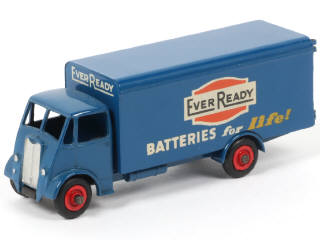 Lot 394 - DINKY TOYS (GB) (1)