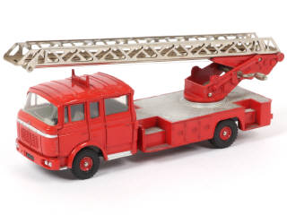 Lot 321 - DINKY TOYS (FRANCE) (1)