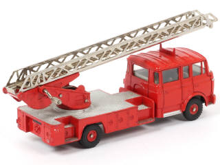 Lot 321 - DINKY TOYS (FRANCE) (1)