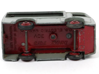 Lot 393 - DINKY TOYS (GB) (1)