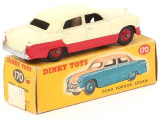 Lot 412 - DINKY TOYS (GB) (1)