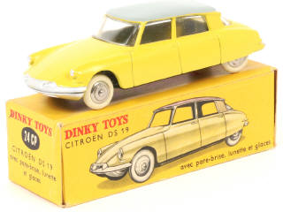 Lot 176 - DINKY TOYS (FRANCE) (1)