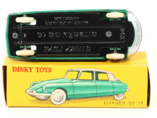Lot 174 - DINKY TOYS (FRANCE) (1)