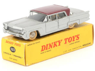 Lot 300 - DINKY TOYS (FRANCE) (1)