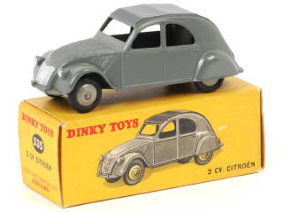 Lot 206 - DINKY TOYS (FRANCE) (1)