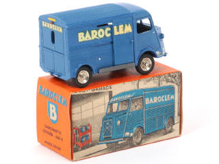 Lot 327 - DINKY TOYS (FRANCE) (1)