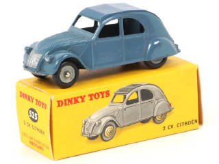 Lot 207 - DINKY TOYS (FRANCE) (1)