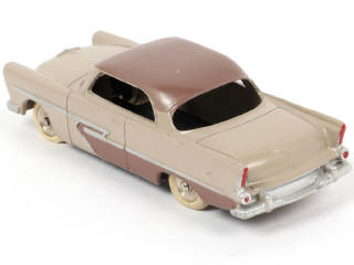 Lot 193 - DINKY TOYS (FRANCE) (1)