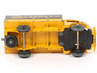 Lot 310 - DINKY TOYS (FRANCE) (1)