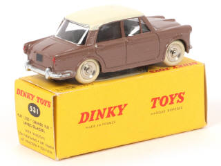 Lot 284 - DINKY TOYS (FRANCE) (1)