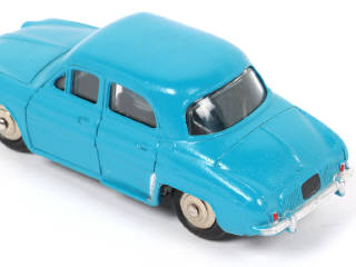 Lot 197 - DINKY TOYS (FRANCE) (1)