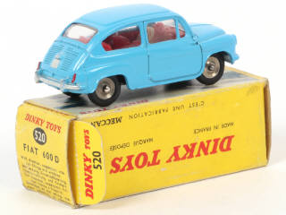 Lot 130 - DINKY TOYS (FRANCE) Série POCH (1)