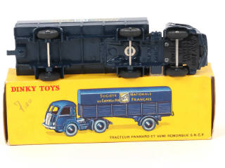 Lot 341 - DINKY TOYS (FRANCE) (1)