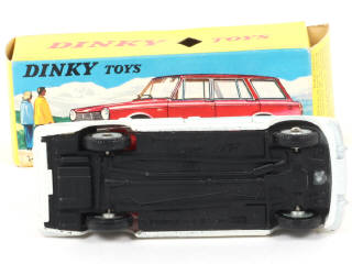 Lot 272 - DINKY TOYS (FRANCE) (1)