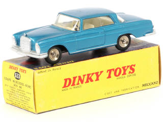 Lot 294 - DINKY TOYS (FRANCE) (1)