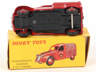 Lot 214 - DINKY TOYS (FRANCE) (1)