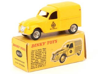 Lot 212 - DINKY TOYS (FRANCE) (1)