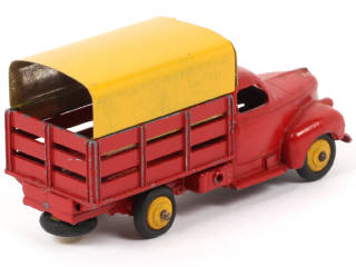 Lot 313 - DINKY TOYS (FRANCE) (1)