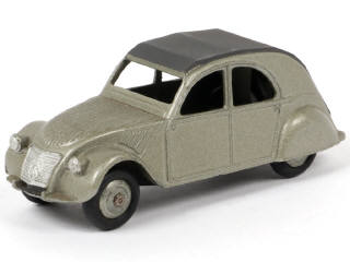 Lot 153 - DINKY TOYS (FRANCE) (1)