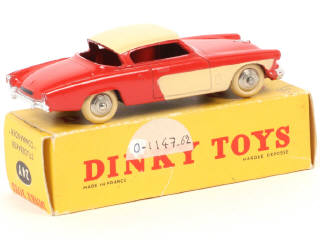 Lot 228 - DINKY TOYS (FRANCE) (1)