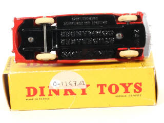 Lot 228 - DINKY TOYS (FRANCE) (1)