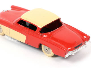 Lot 228 - DINKY TOYS (FRANCE) (1)