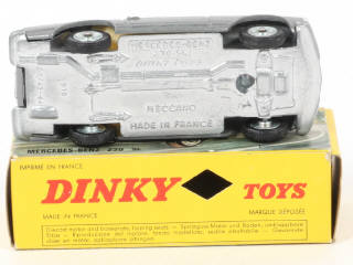 Lot 293 - DINKY TOYS (FRANCE) (1)