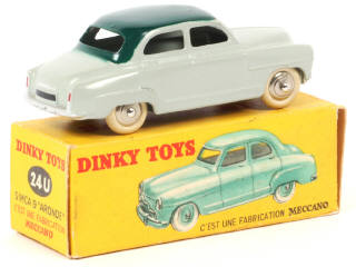Lot 219 - DINKY TOYS (FRANCE) (1)
