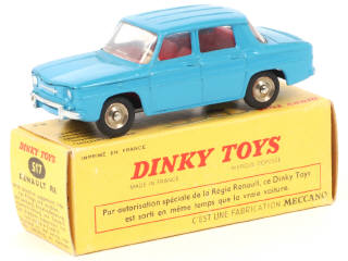Lot 235 - DINKY TOYS (FRANCE) (1)