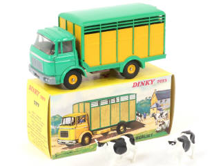 Lot 348 - DINKY TOYS (FRANCE) (1)