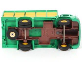 Lot 348 - DINKY TOYS (FRANCE) (1)