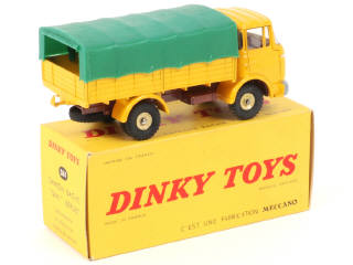 Lot 349 - DINKY TOYS (FRANCE) (1)