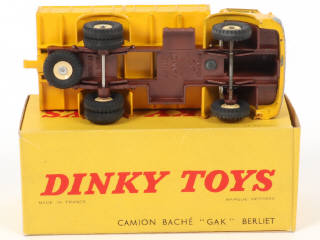 Lot 349 - DINKY TOYS (FRANCE) (1)