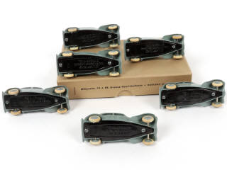 Lot 202 - DINKY TOYS (FRANCE) (7)