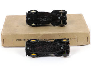 Lot 203 - DINKY TOYS (FRANCE) (3)