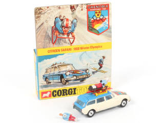 Lot 71 - CORGI TOYS (GB) (1)