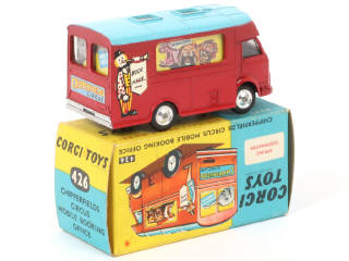 Lot 89 - CORGI TOYS (GB) (1)