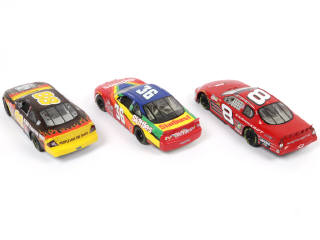 Lot 43 - DIVERS (3)