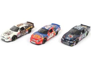 Lot 44 - DIVERS (3)