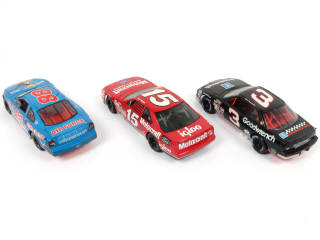 Lot 48 - DIVERS (3)