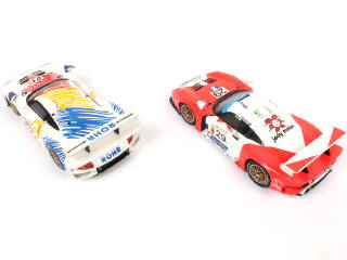 Lot 5 - UT MODELS (CHINE) (2)