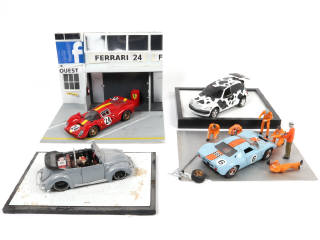 Lot 3 - DIVERS (4)