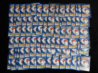 Lot 63 - POKEMON COMPANY (85)