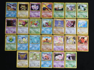 Lot 111 - POKEMON COMPANY (26)