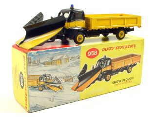 Lot 188 - DINKY TOYS GB (1)