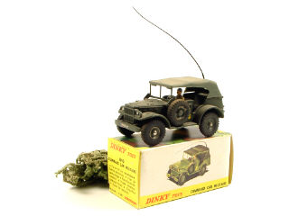 Lot 102 - DINKY TOYS FRANCE (1)