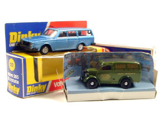Lot 198 - DINKY (2)